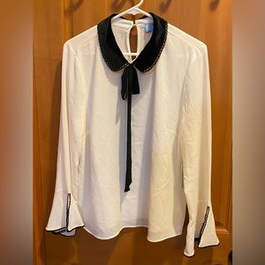 NWT Women’s Blouse by CeCe sz L